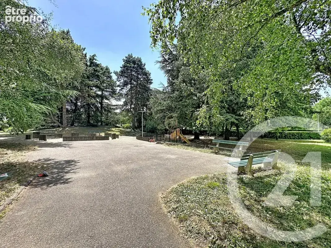 Appartement 67 m² à Sainte-Foy-Les-Lyon  - photo 20