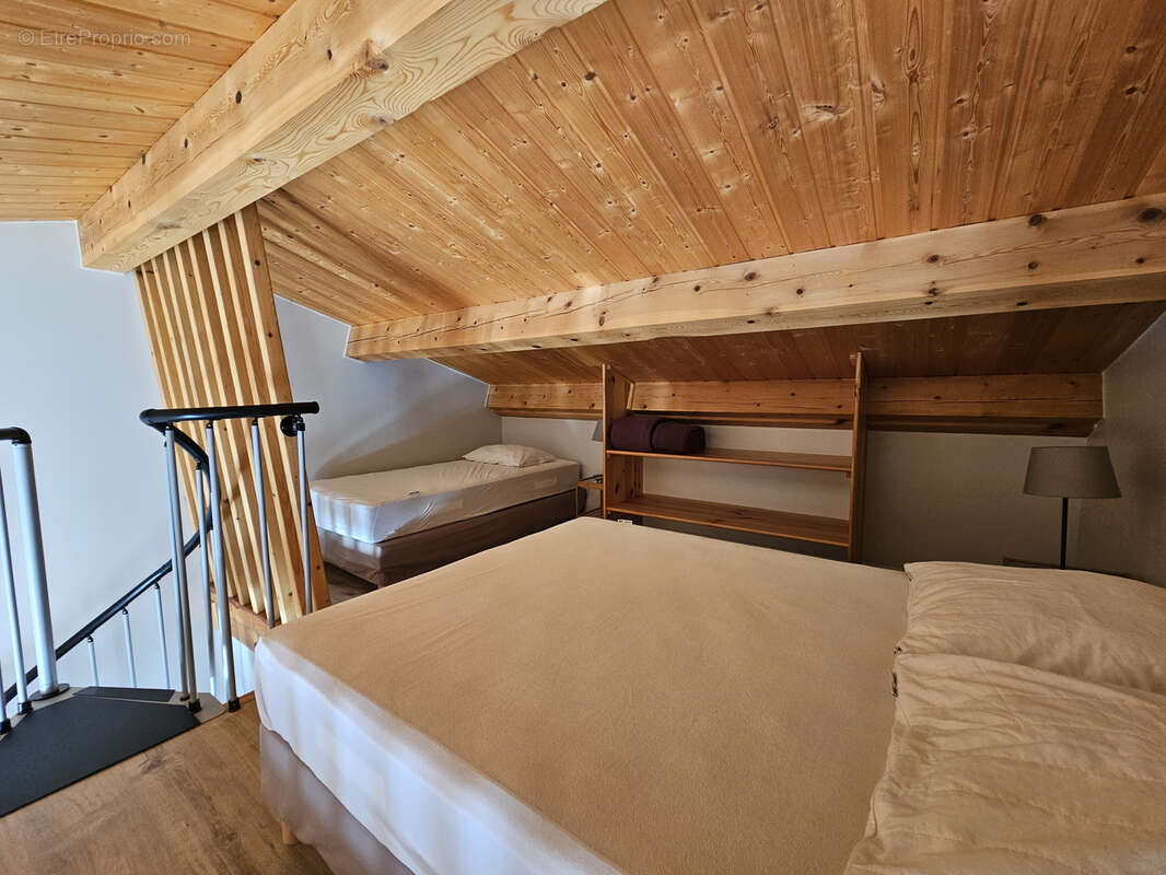 Appartement à CAILLE