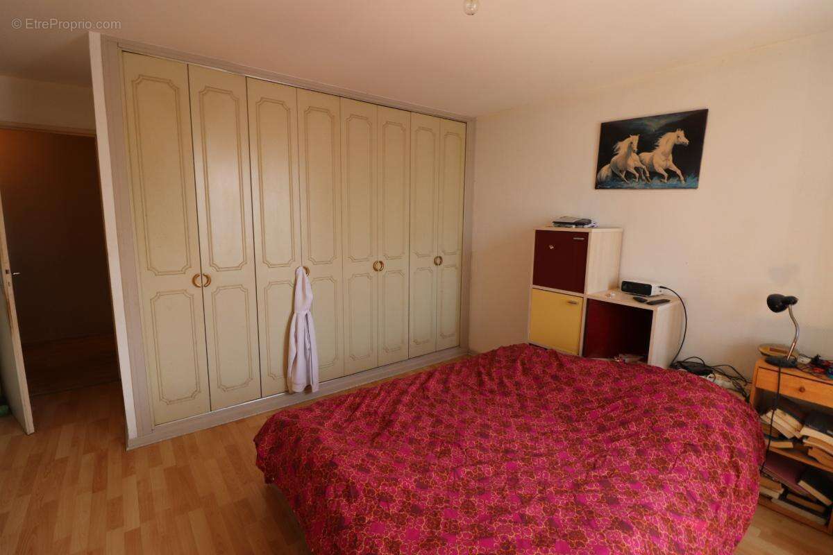 Vente d'une maison louer en deux appartements rochefort (17) - photo 8