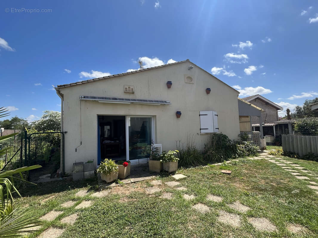 Maison à LE MAS-D&#039;AGENAIS