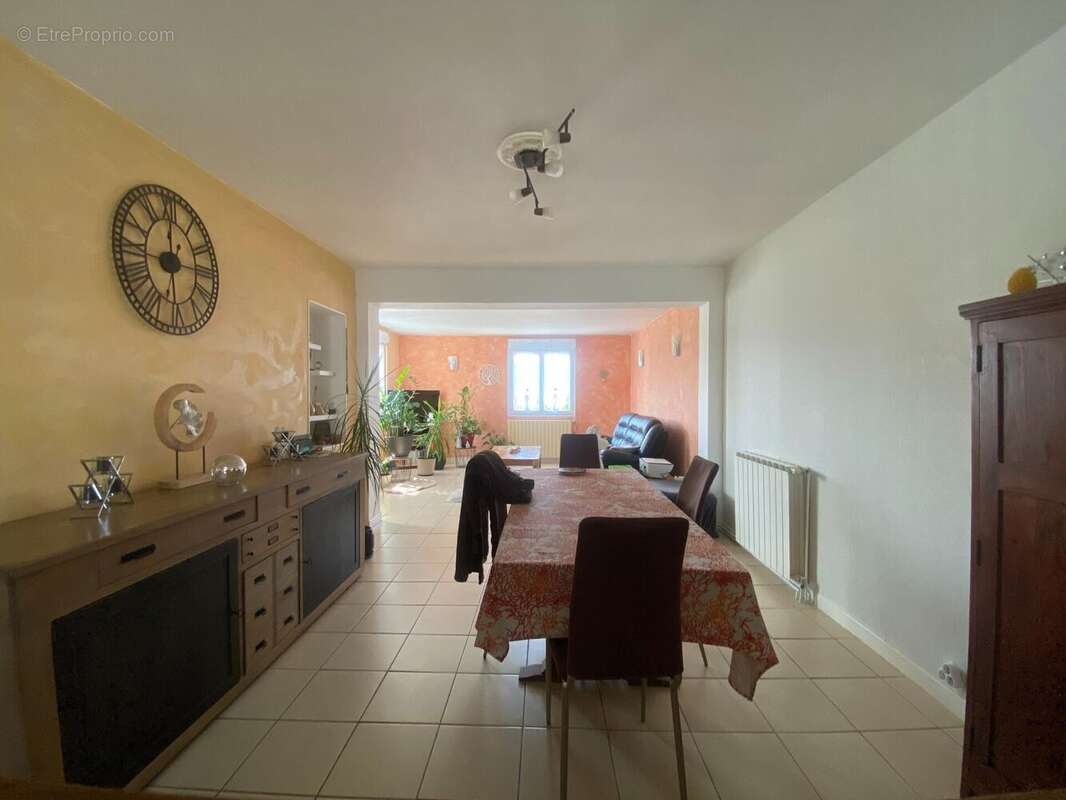 Maison 95 m² à Figeac  - photo 5