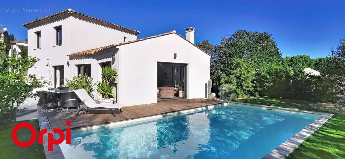 Maison à LA CADIERE-D&#039;AZUR