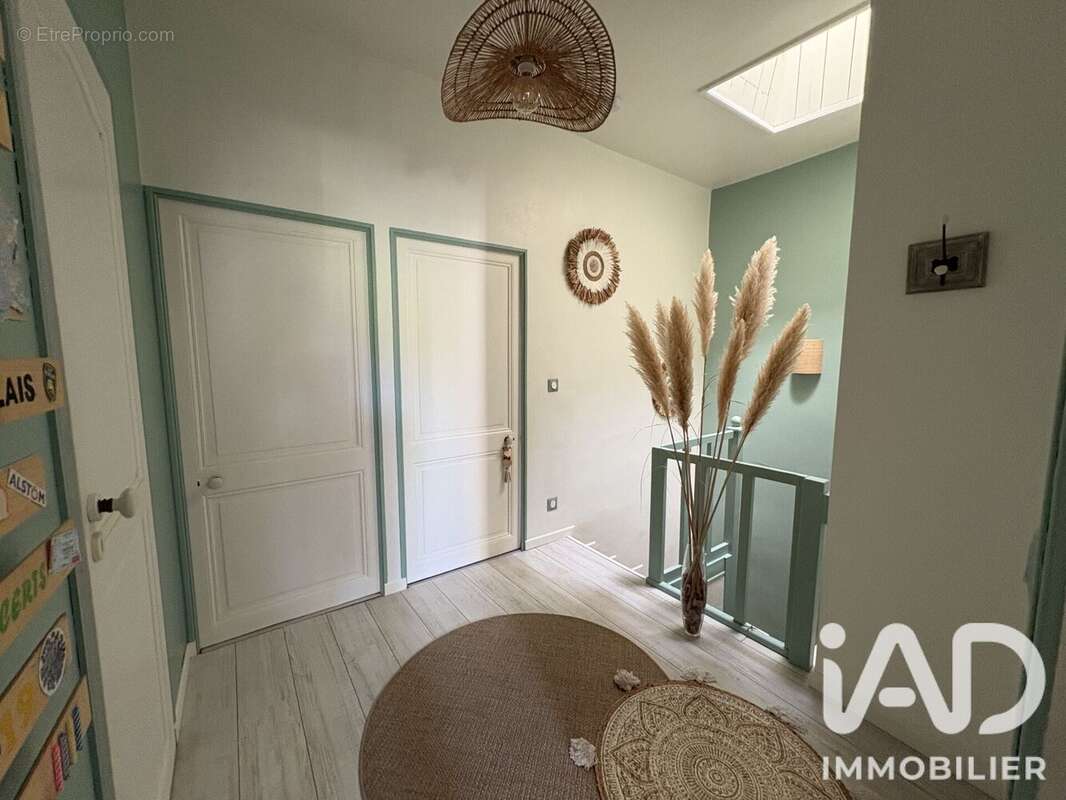 Maison 110 m² à Marans  - photo 8