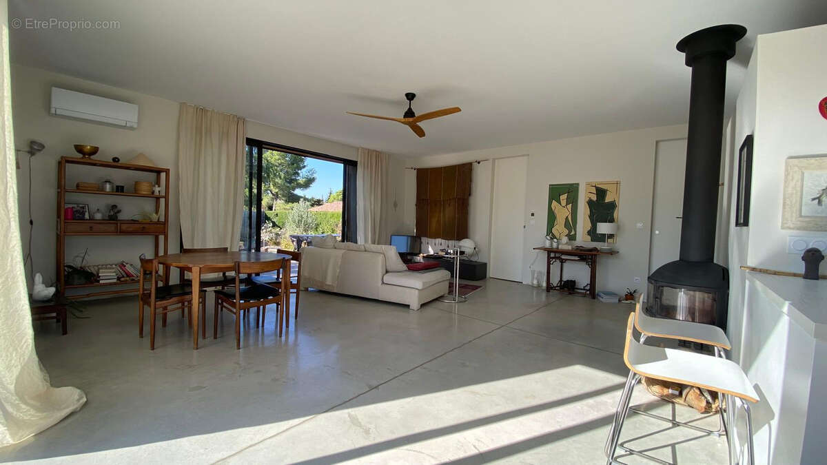 Maison à PARAZA