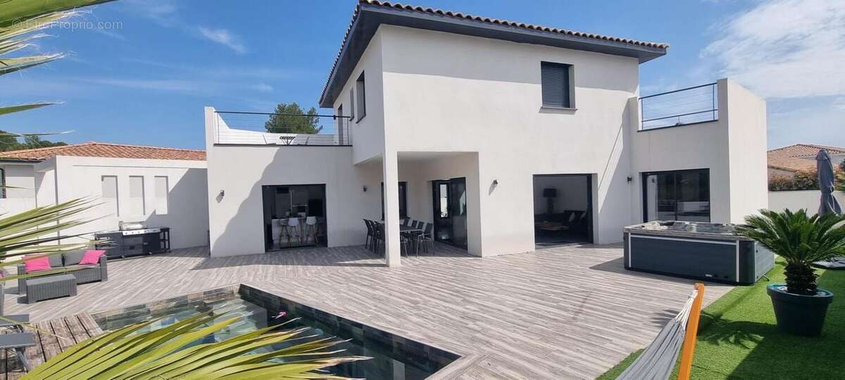 Photo 2 - Maison à VILLETELLE