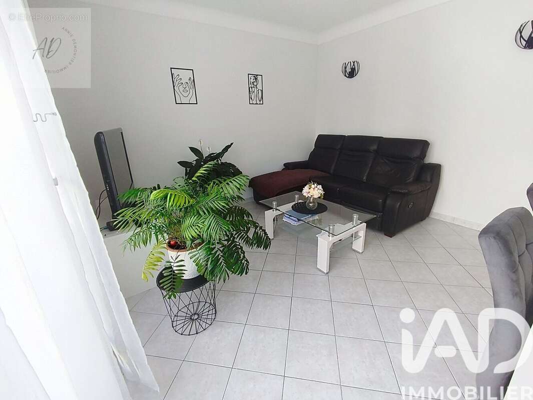 Photo 2 - Appartement à CHOISY-LE-ROI