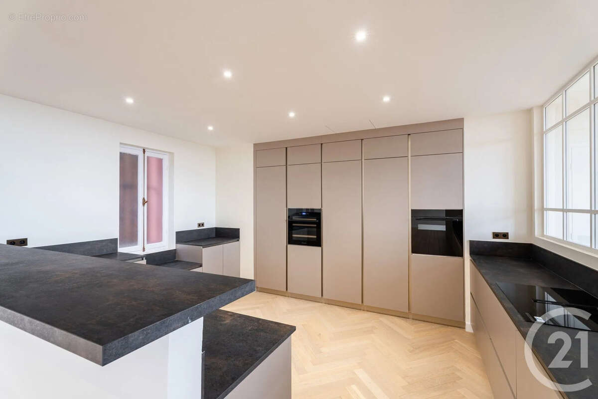 Appartement à BEAULIEU-SUR-MER