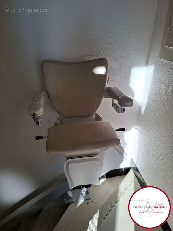 Maison à SAINT-AMAND-MONTROND