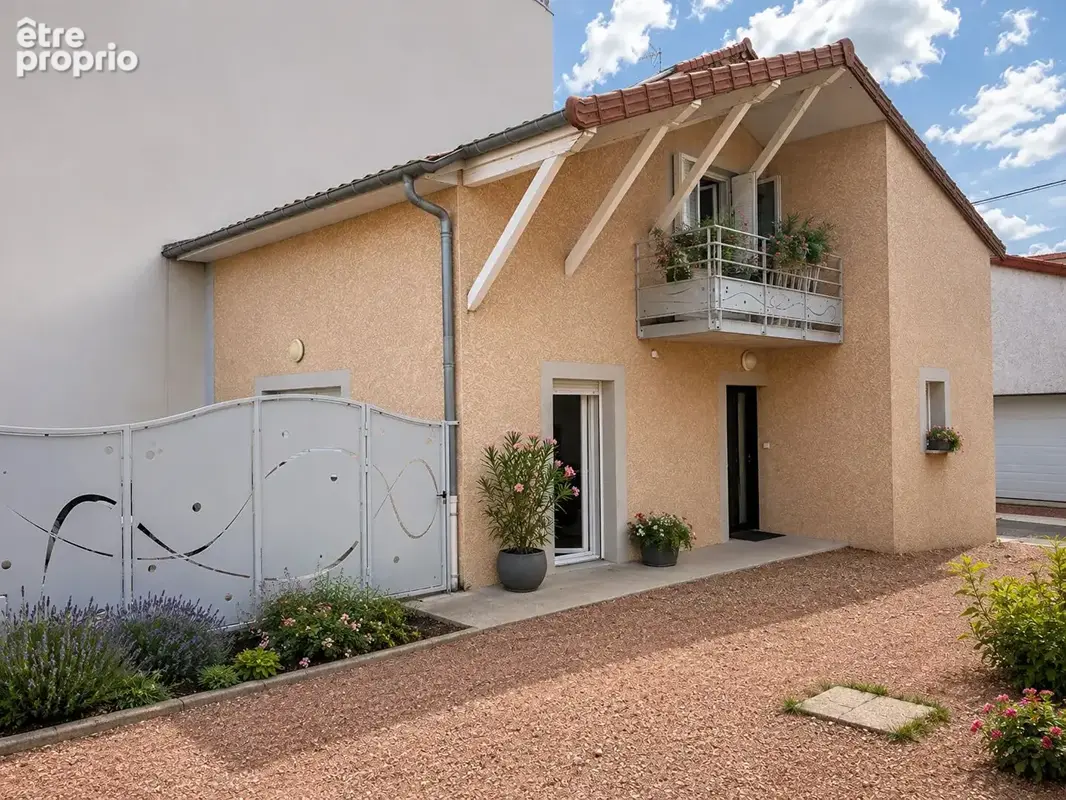 Maison à LE COTEAU