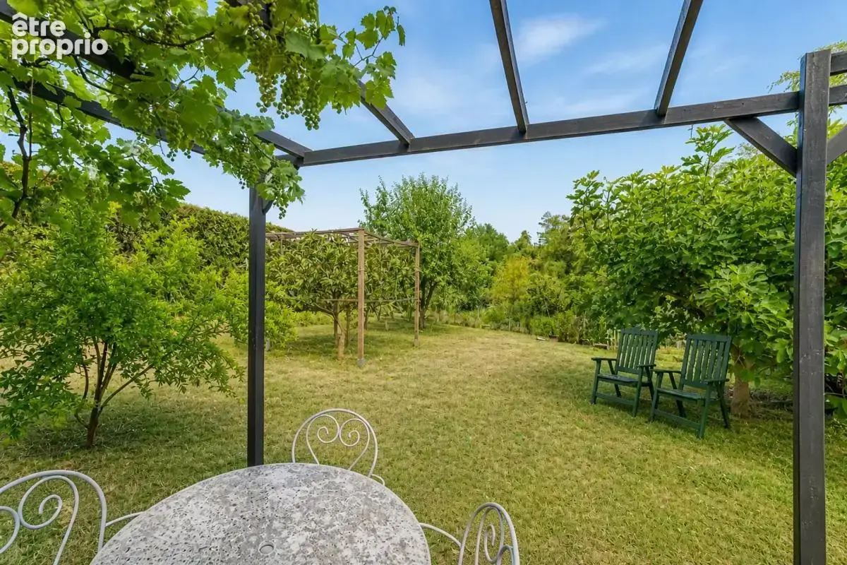 69400 - ARNAS - Maison familiale de 133 m² avec terrain - photo 13