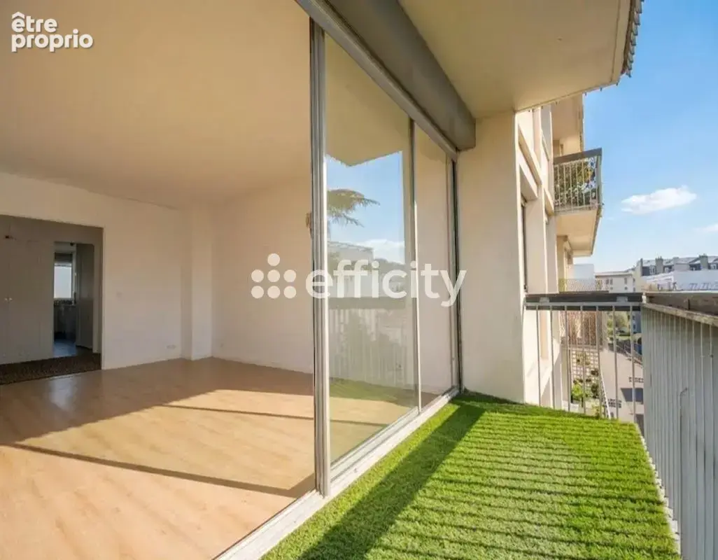Appartement à PUTEAUX