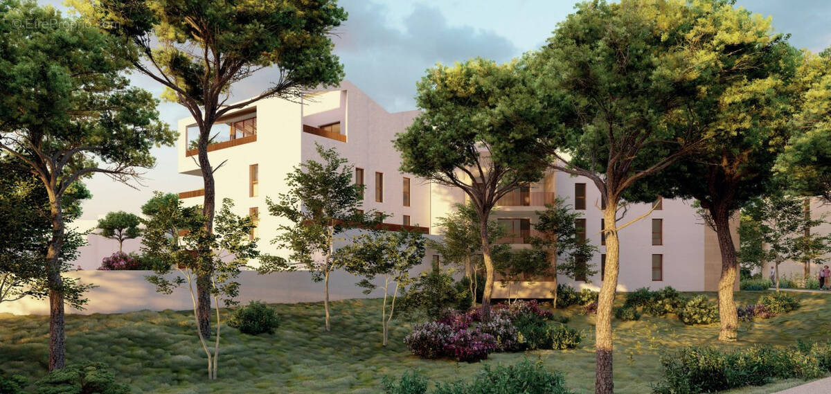 Appartement à COURNONTERRAL