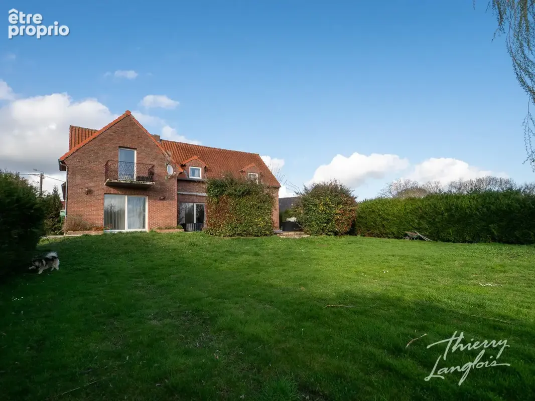 Photo Maison à Landas au prix de 498 000€