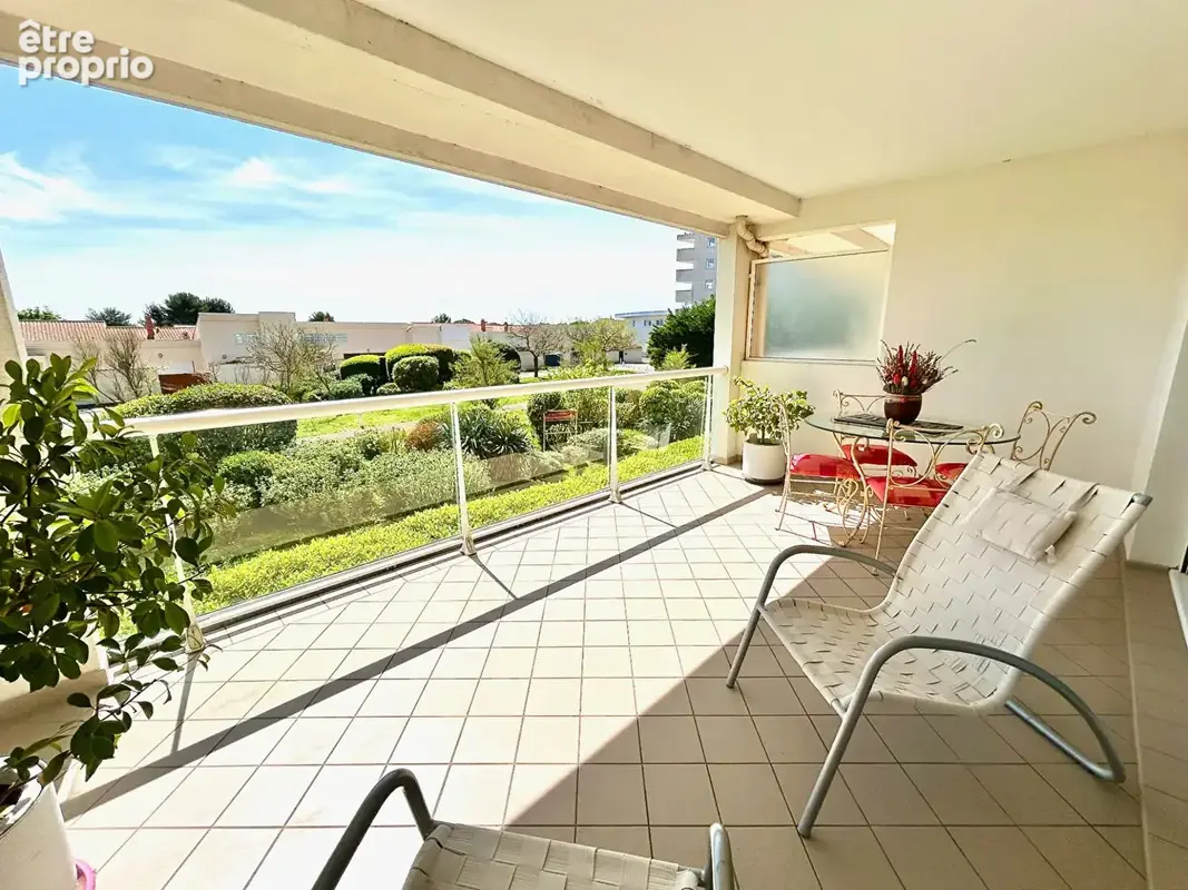 Appartement 64 m² La Rochelle -Terrasse 22 m² - Ascenseur - Parking - DPE B - photo 16
