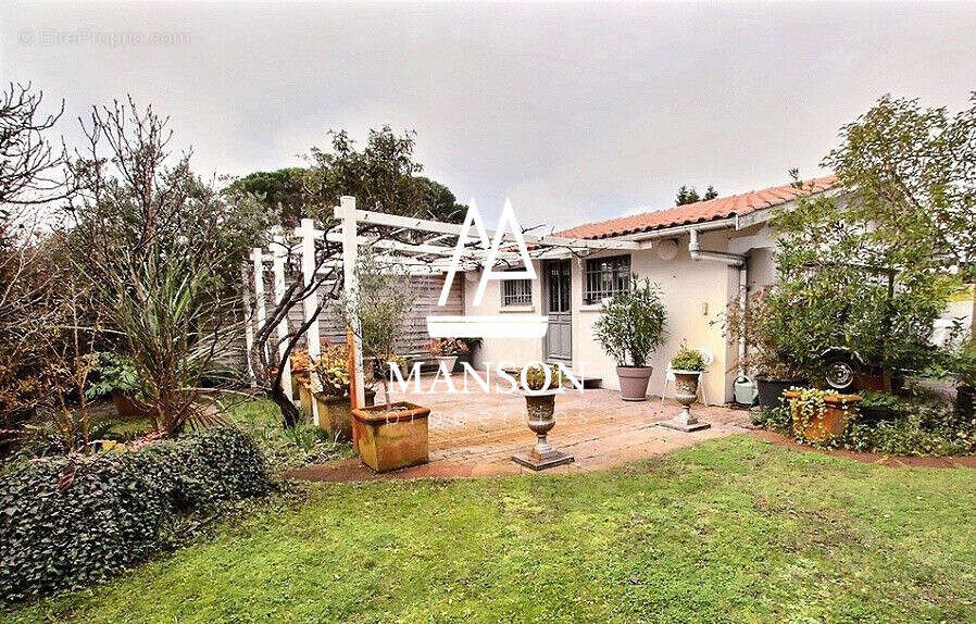 Maison à ARES