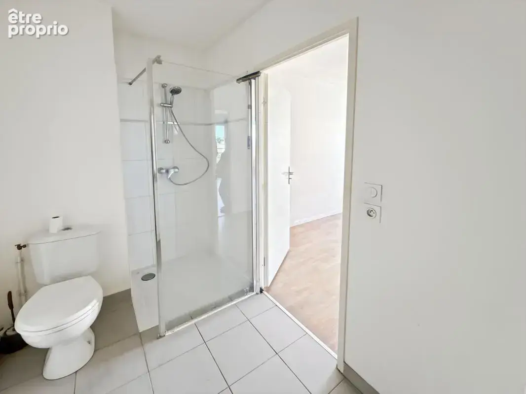  Coup de Cœur à Saint-Pryvé : Appartement T2 avec Terrasse & Parking !  - photo 7