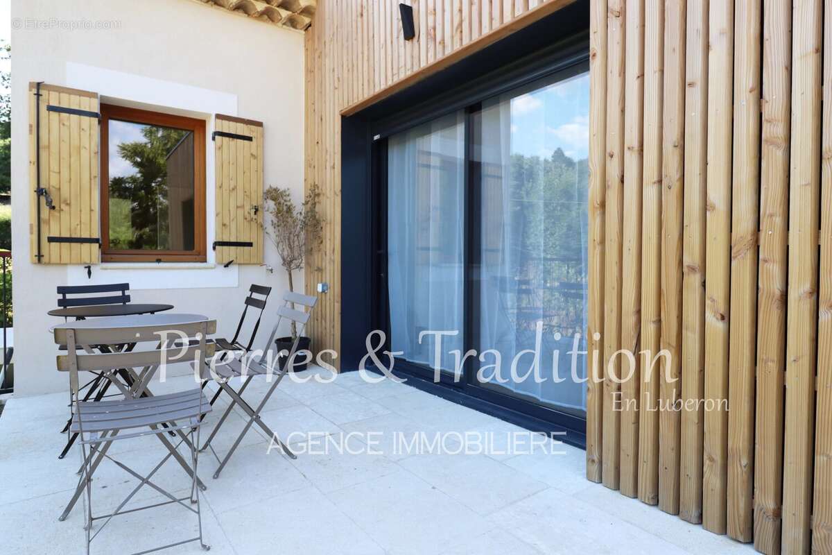 Saint Martin de Castillon, belle maison avec jardin, piscine et dépendances - photo 12