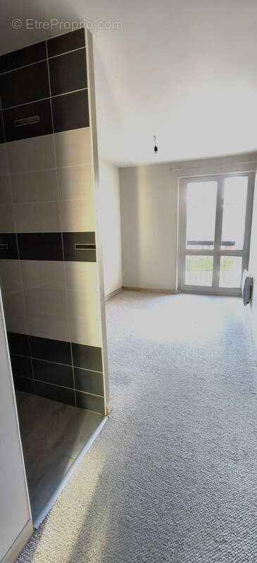 Appartement à ONET-LE-CHATEAU