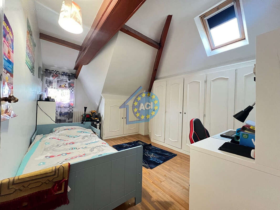 Maison à MANTES-LA-VILLE