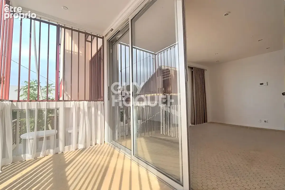Studio Cayenne avec balcon parking - photo 7