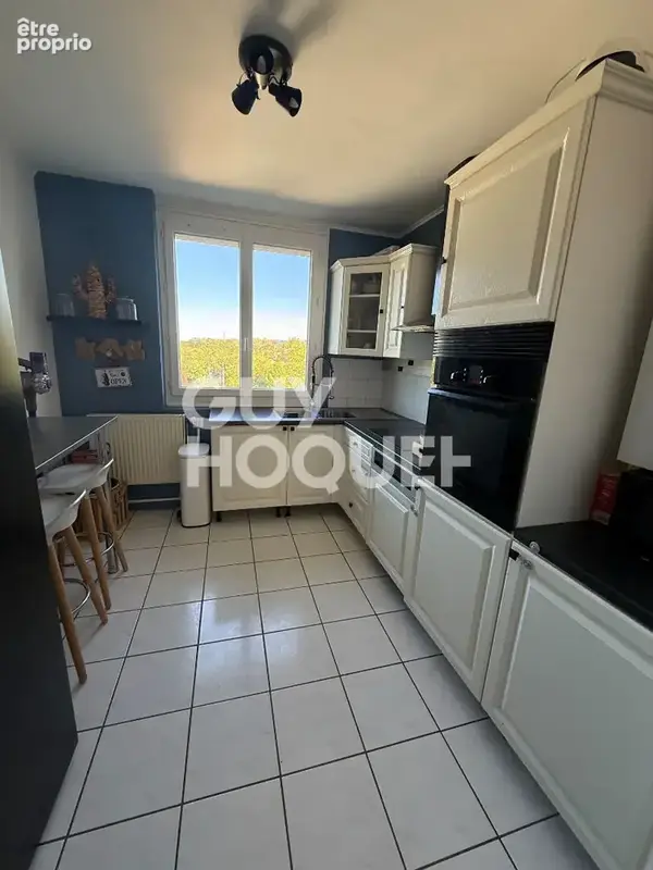 Bel Appartement T3 sur GIVORS d'environ 67 m² climatisé - photo 7