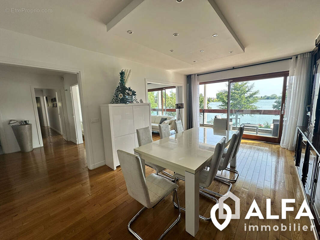 Appartement VUE LAC - 5 pièce(s) 116 m2 - TERRASSES DE  27 m2 - photo 3