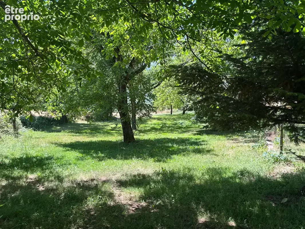 Photo Terrain à Espalion au prix de 50 000€