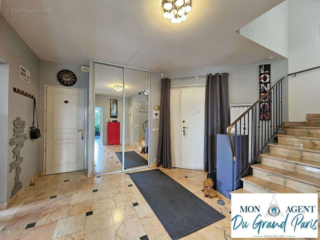 Maison à TOUSSUS-LE-NOBLE