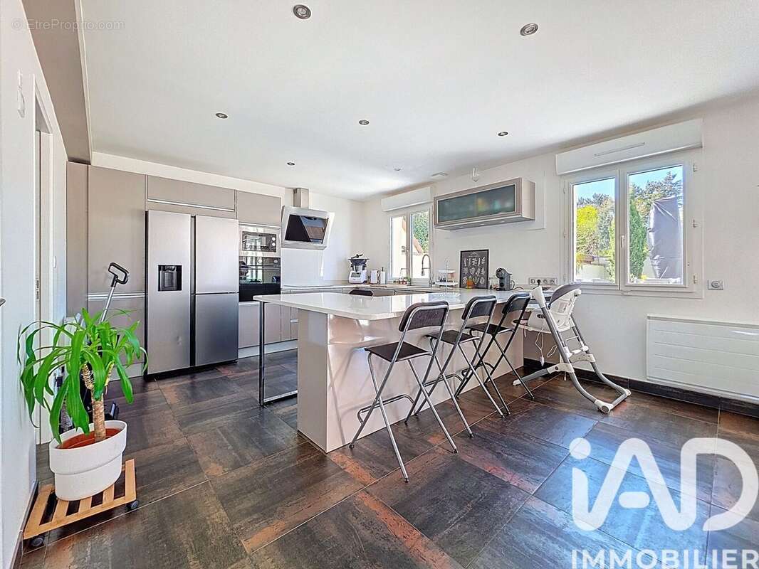 Photo 5 - Maison à SAINT-FARGEAU-PONTHIERRY