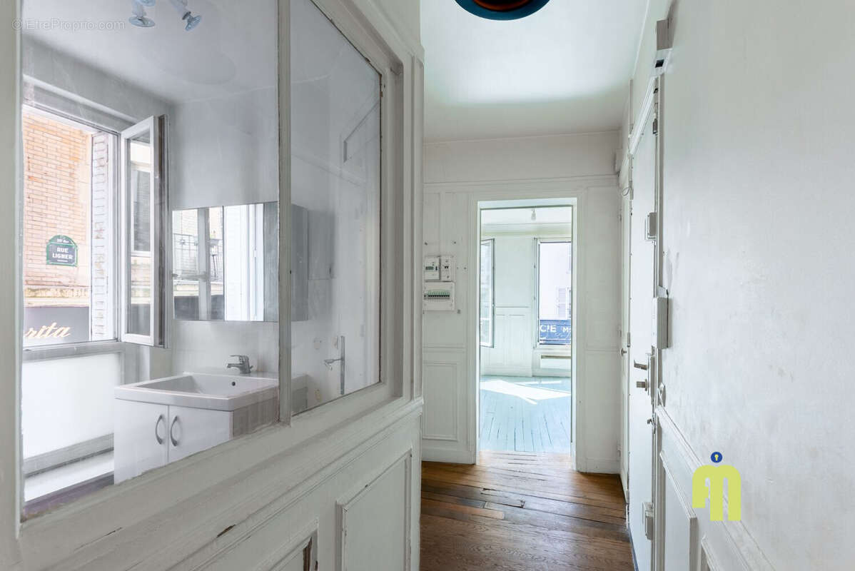 Appartement 44 m² à Paris-20e  - photo 7