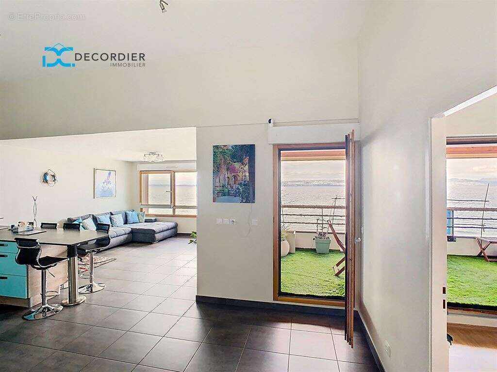 Appartement à EVIAN-LES-BAINS