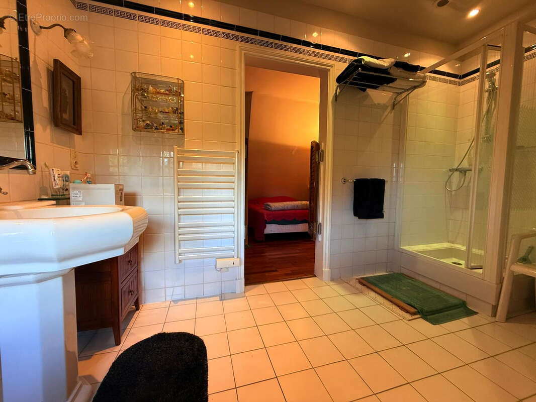 Maison à CORMEILLES