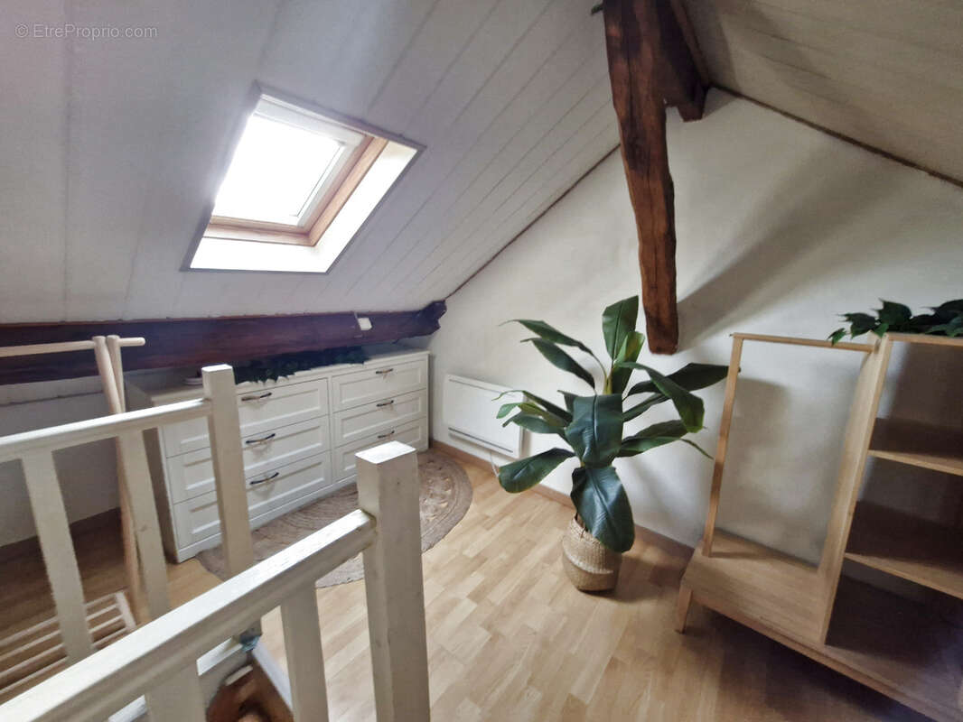 Appartement à LOUVRES