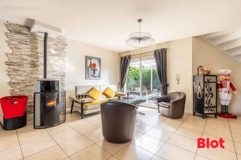 Maison 140 m² à Betton  - photo 4