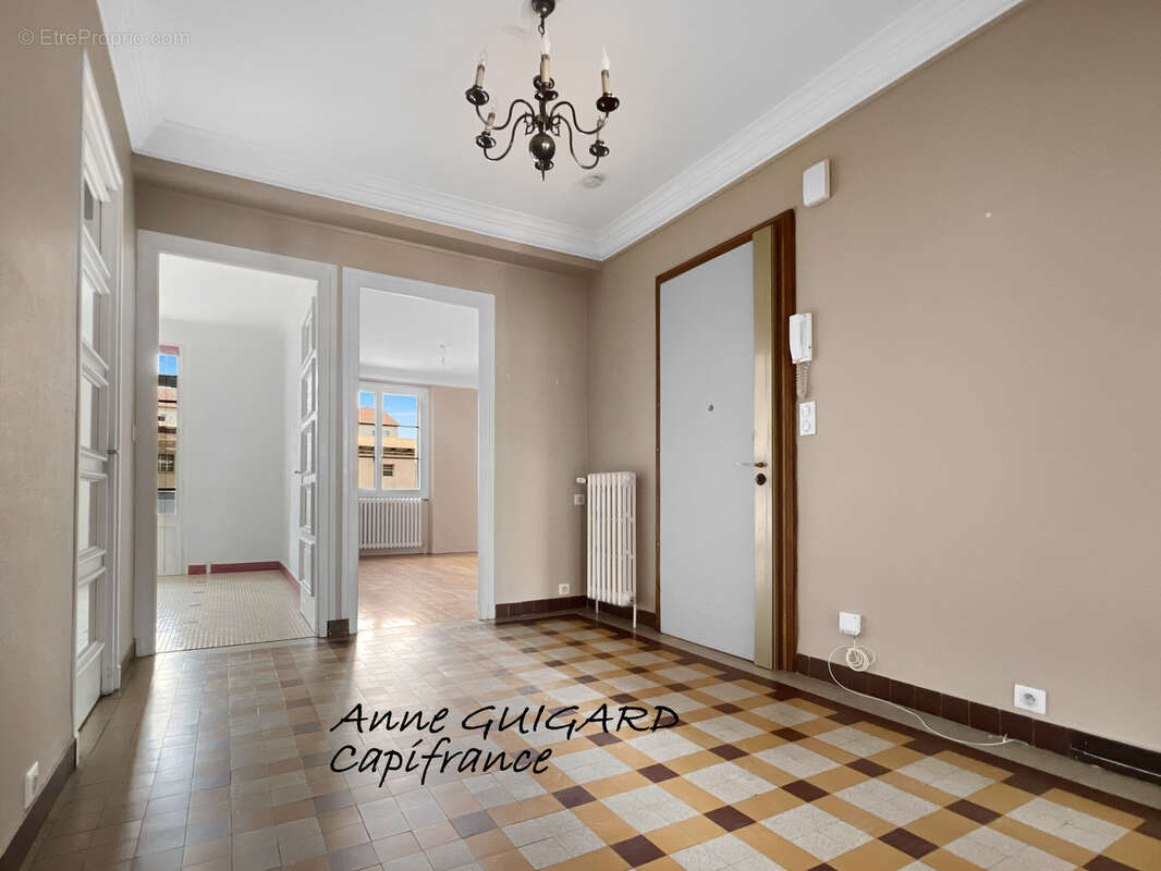 ANNECY (74) - Appartement 3 PIECES de 91m² de style Bourgeois avec cave - photo 8