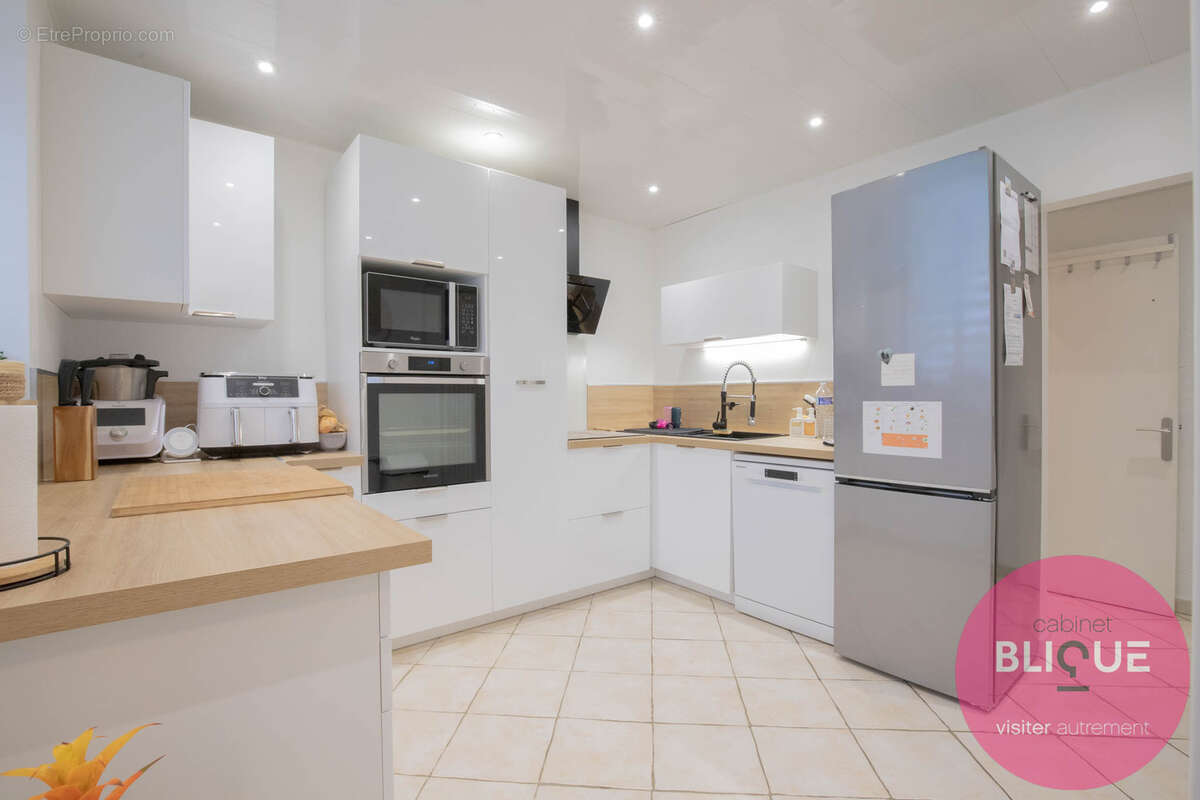 Maison à THEZEY-SAINT-MARTIN