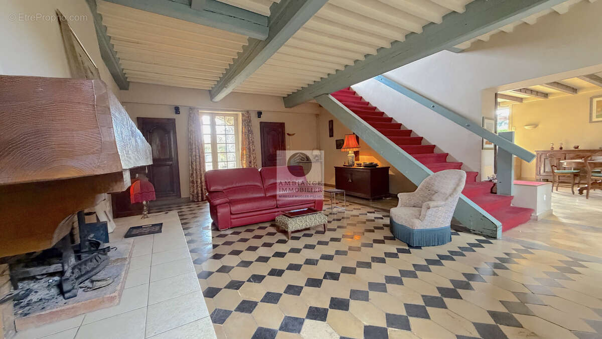 Maison à LA ROCHE-DE-GLUN