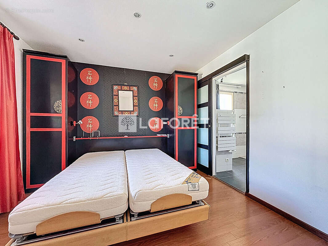 Maison Gennes Val De Loire 9 pièce(s) 185 m2 - photo 11