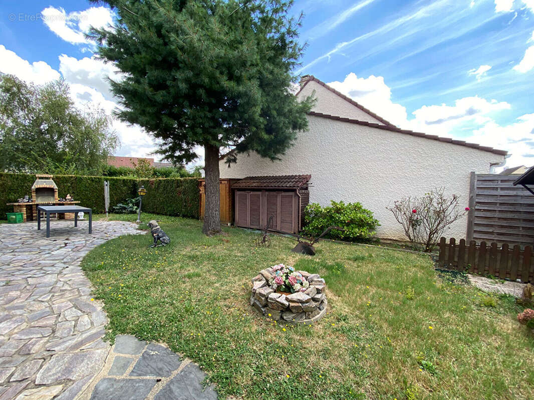 Maison à LE PLESSIS-PATE