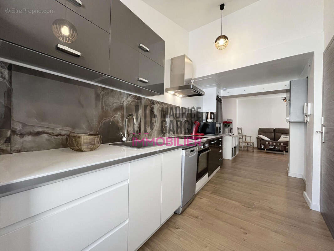 Appartement à L'ISLE-SUR-LA-SORGUE