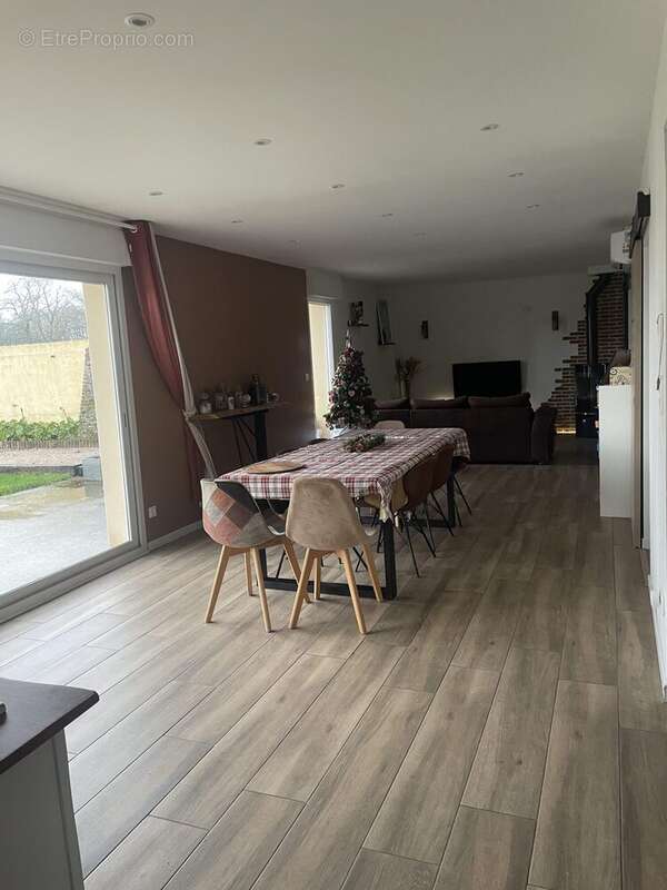 Maison à VIRONCHAUX