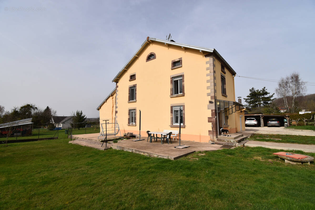 Maison à FLEUREY-LES-SAINT-LOUP