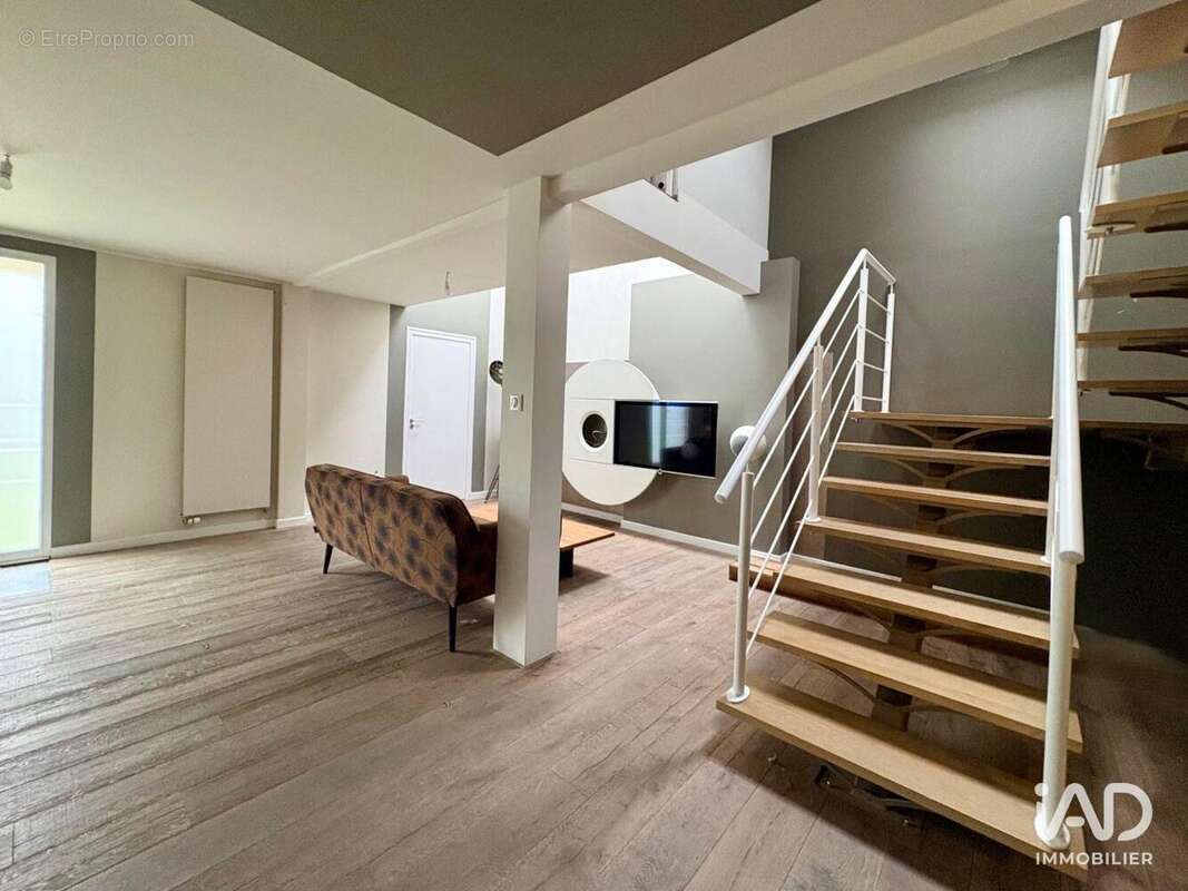 Photo 8 - Commerce à CHOLET