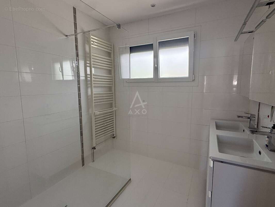 Exclusivité // maison individuelle // 122 m2 // 4 chambres // bureau avec accès indépendant // jardin // garage - photo 10