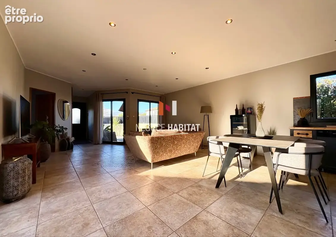 Villa T4 avec piscine et garage à vendre - Lansargues, terrain de 477 m2 - photo 5