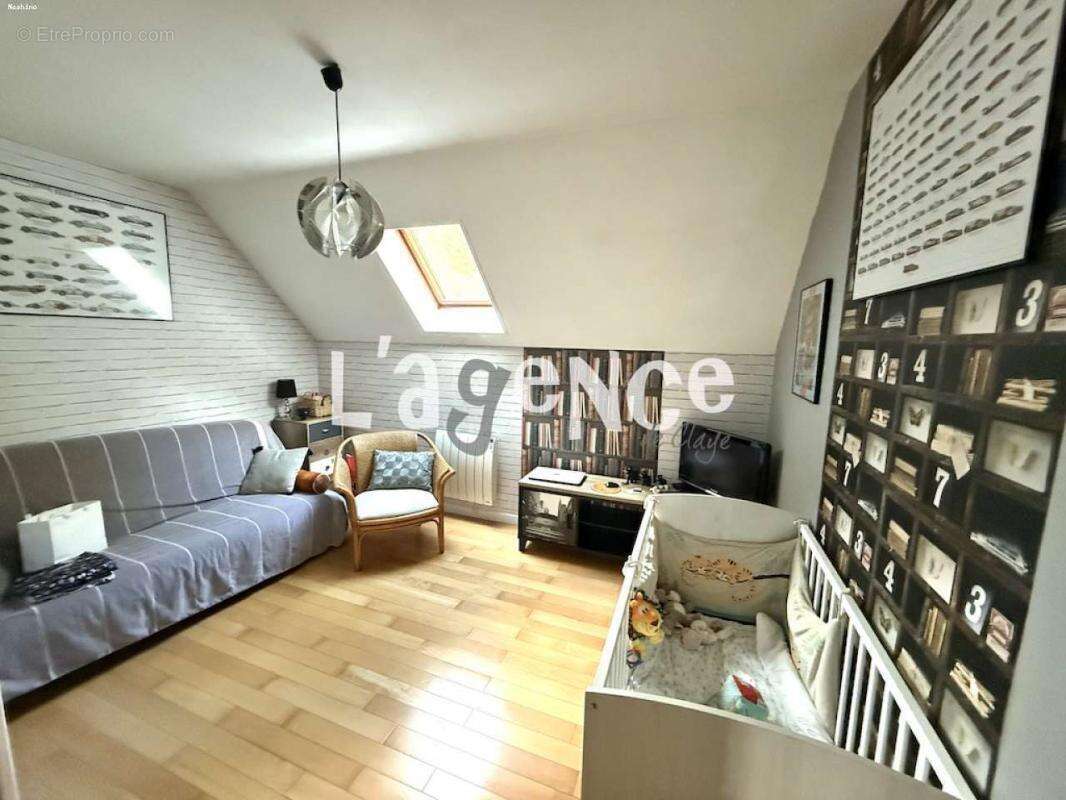 Maison à CLAYE-SOUILLY