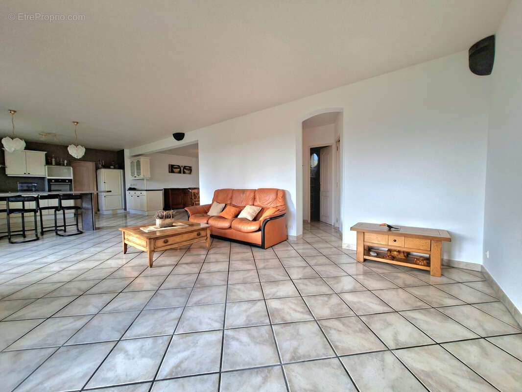 Maison à SAINT-NICOLAS-D'ALIERMONT