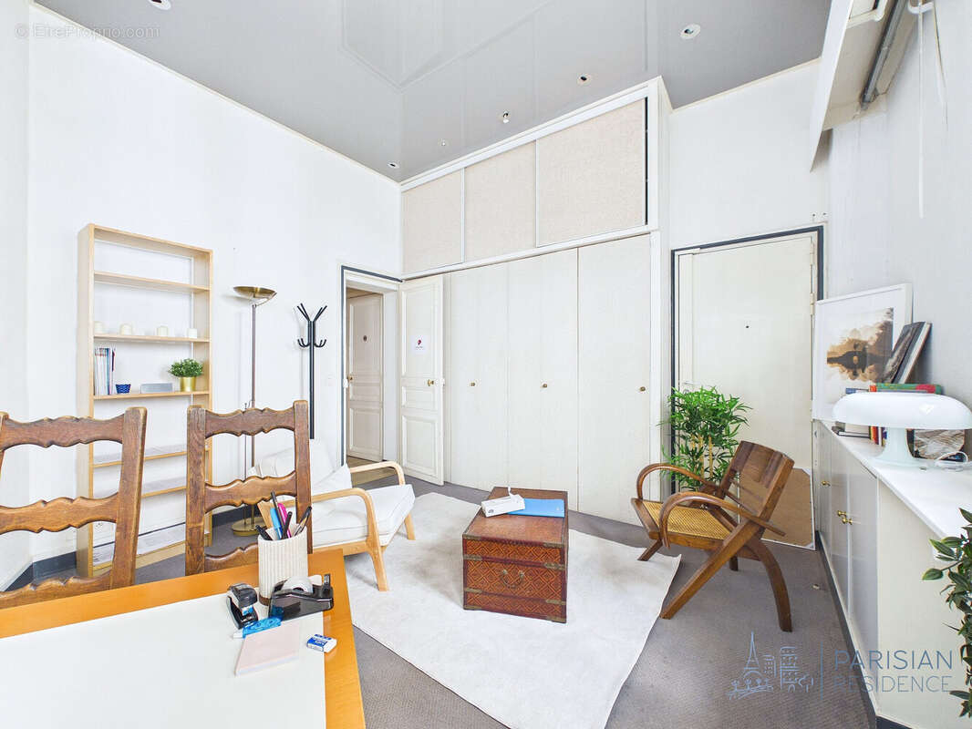 Appartement à PARIS-8E