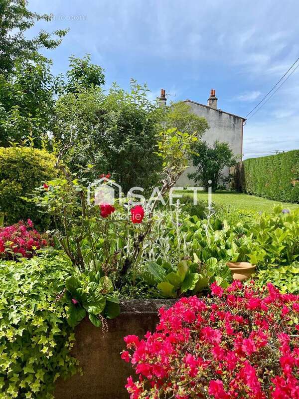 Photo 3 - Maison à SAINT-JUERY
