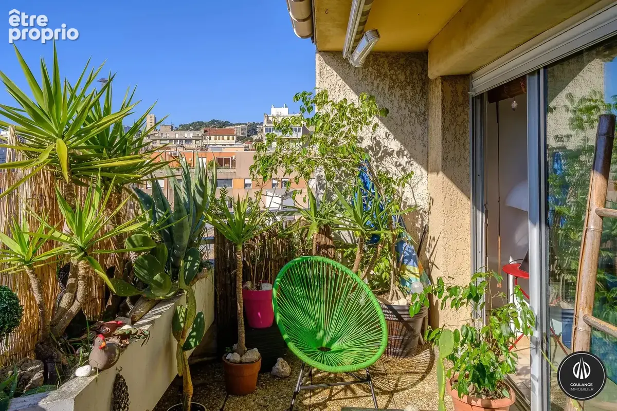 Marseille 8ème À vendre Viager occupé Appartement au dernier étage avec double extérieur - photo 2